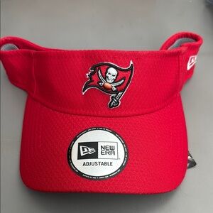 NWT Tampa Bay Buccaneers Visor